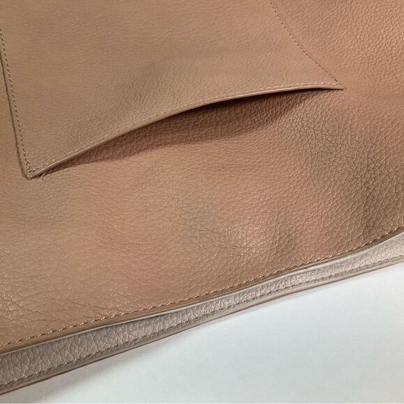 Street Level reversible tan/cream soft faux leather shoulder bag - Picture 7 of 15